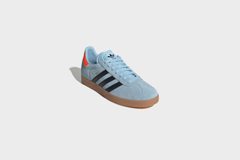 AdidasGazelle ClearSky Black Gum2 JI20762