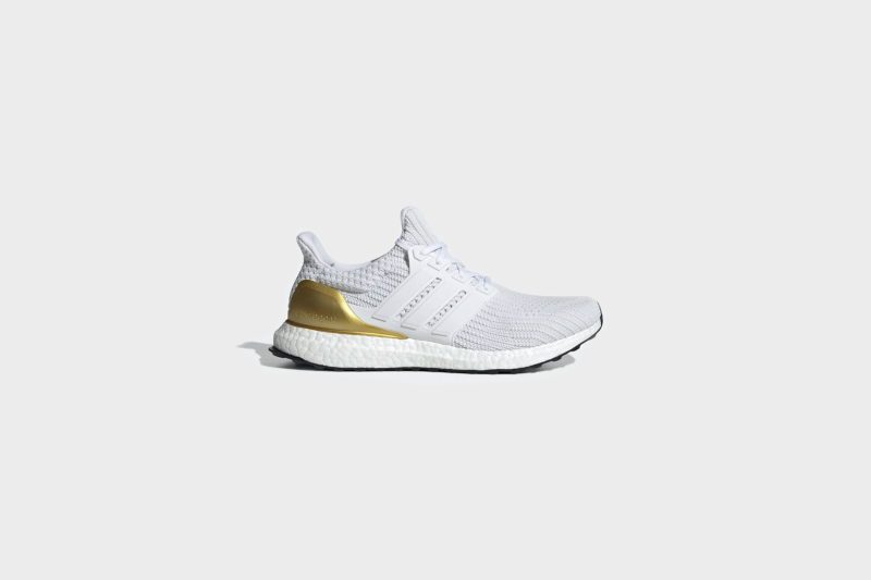 AdidasUltraBoost4.0DNA CloudWhiteCloudWhiteGoldMetallic