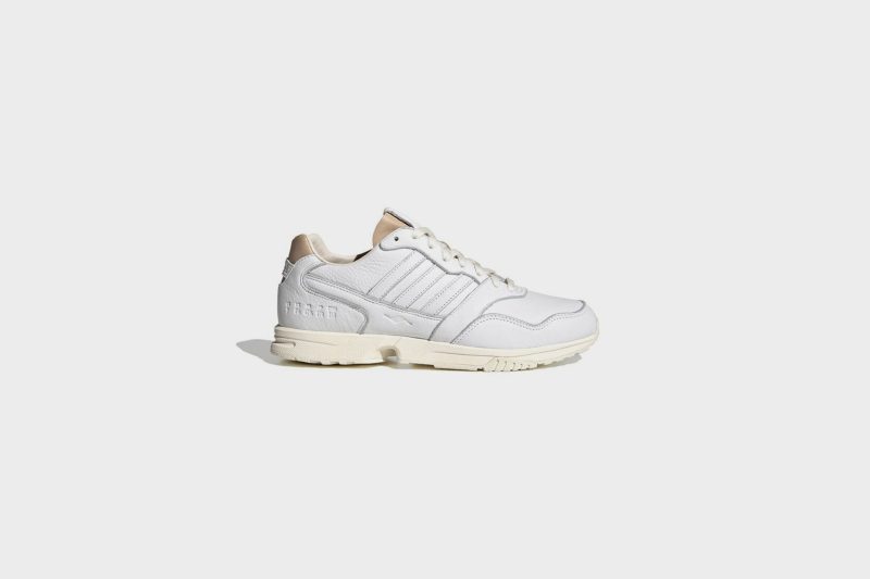 AdidasZX1000C CloudWhiteCloudWhiteOffWhite