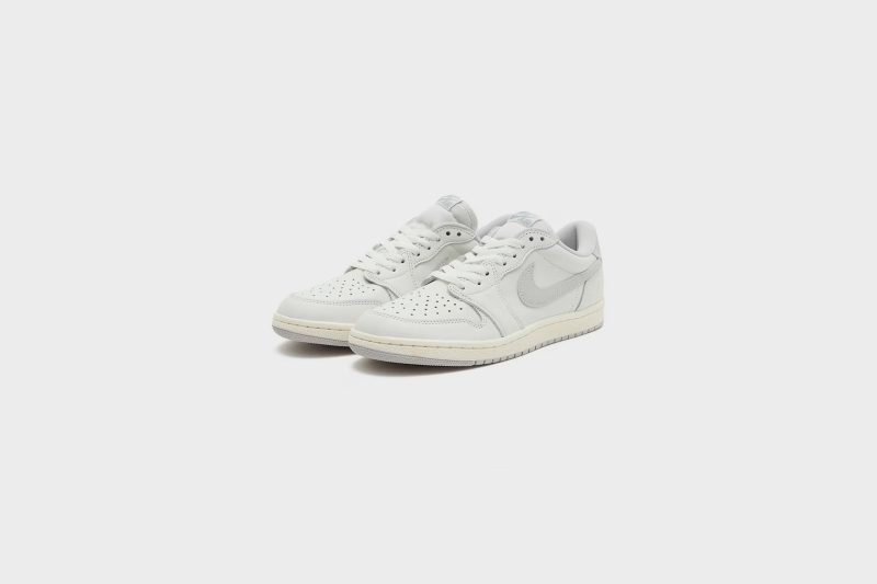 AirJordan1Low85 SummitWhiteLTSmokeGrey