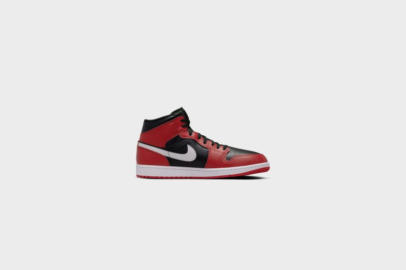 AirJordan1Mid Black White GymRed DQ8426 0613