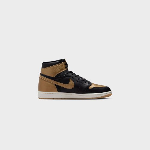 AirJordan1RetroHighOG Black MetallicGold Sail DZ5485 0713