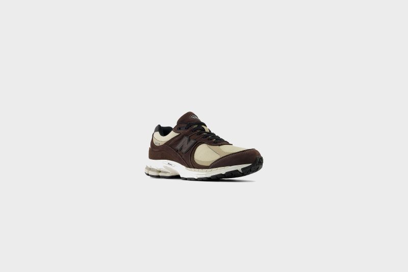 NewBalance2002RX BrownBeige M2002RXQ2