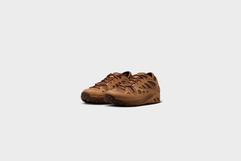 NikeACGAirExploraid Flax GymRed CacaoWow FV2925 2002