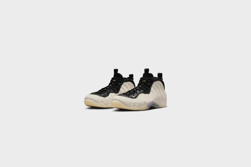 NikeAirFoampositeOne Black TeamGold LTOrewoodBrn FD5855 0022