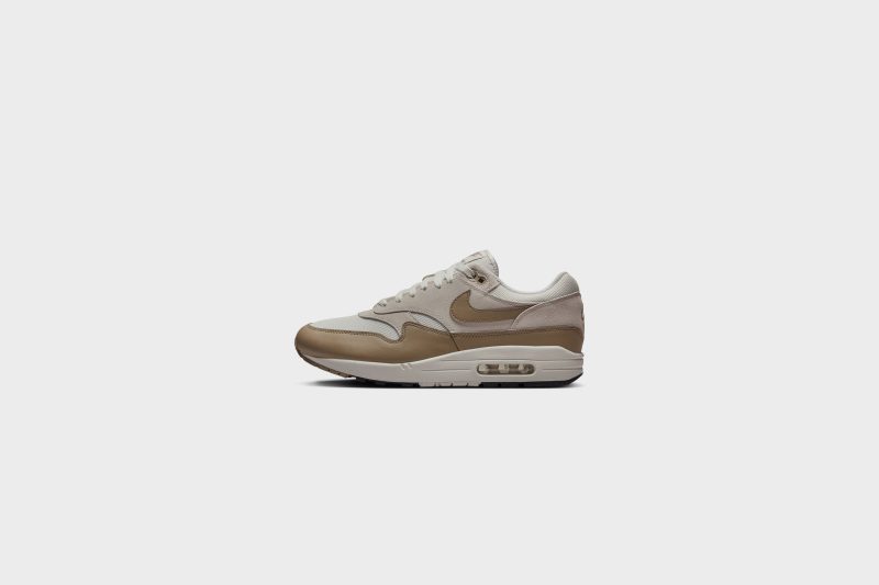 NikeAirMax1ESS Phantom Khaki LTOrewoodBrn FZ5808 0011