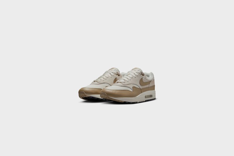 NikeAirMax1ESS Phantom Khaki LTOrewoodBrn FZ5808 0012