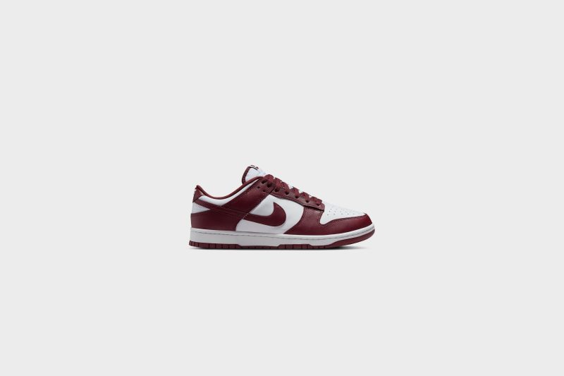 NikeDunkLowRetro White Redwood GymRed DV0833 1154