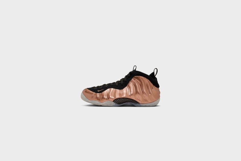 NikeFoampositeOne Black MetallicCopperOffNoir FZ9902 0011