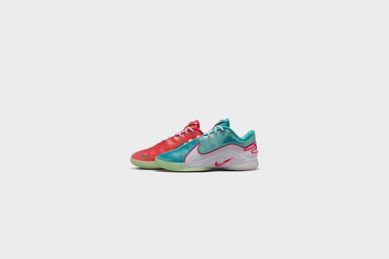 NikeLeBronXXIIXMAS SolarRed White VaporGreen DustyCactus 1