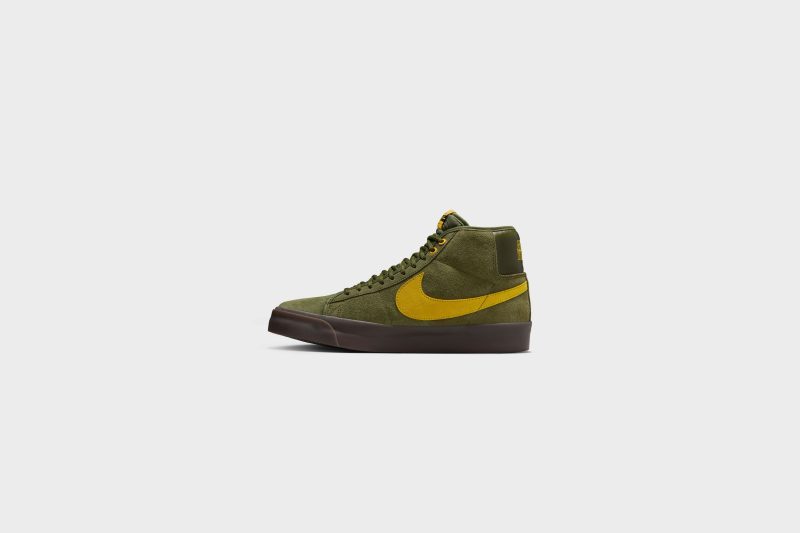 NikeSBZoomBlazerMidQS RoughGreen Amarillo HM5838 3005