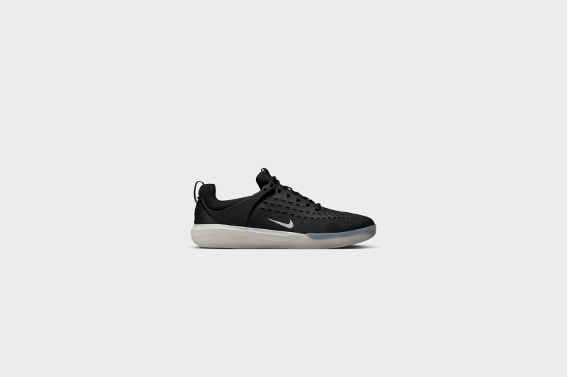 NikeSBZoomNyjah3 Black White Black SummitWhite DJ6130 0024