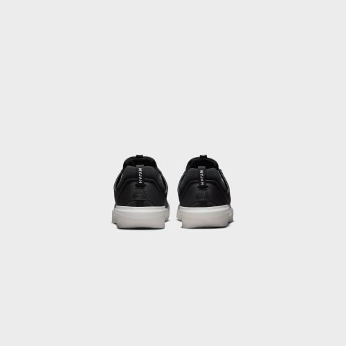 NikeSBZoomNyjah3 Black White Black SummitWhite DJ6130 0026