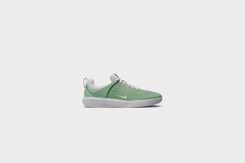 NikeSBZoomNyjah3 EnamelGreen White DJ6130 3004