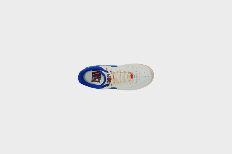 WMNSNikeAirForce1 07LX SummitWhite HyperRoyal DR0148 1008