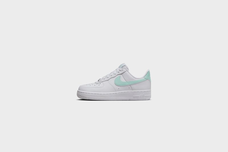 WMNSNikeAirForce1 07 White JadeIce DD8959 1131