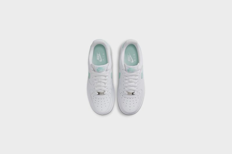 WMNSNikeAirForce1 07 White JadeIce DD8959 1137