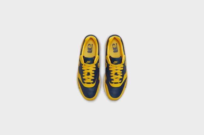 WMNSNikeAirMax1PRM MidnightNavy VarsityMaize FJ5479 4107