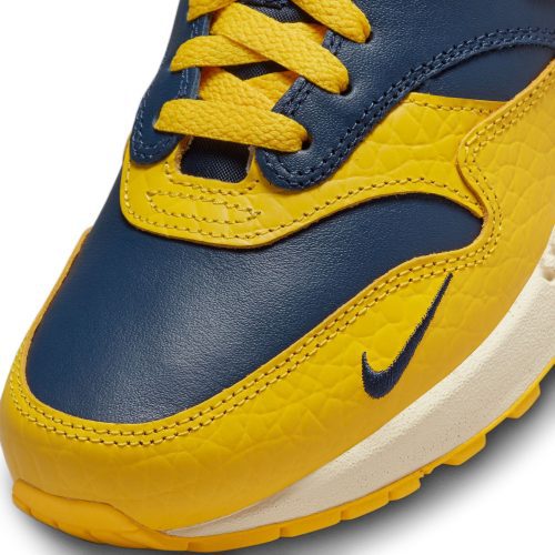 WMNSNikeAirMax1PRM MidnightNavy VarsityMaize FJ5479 4109