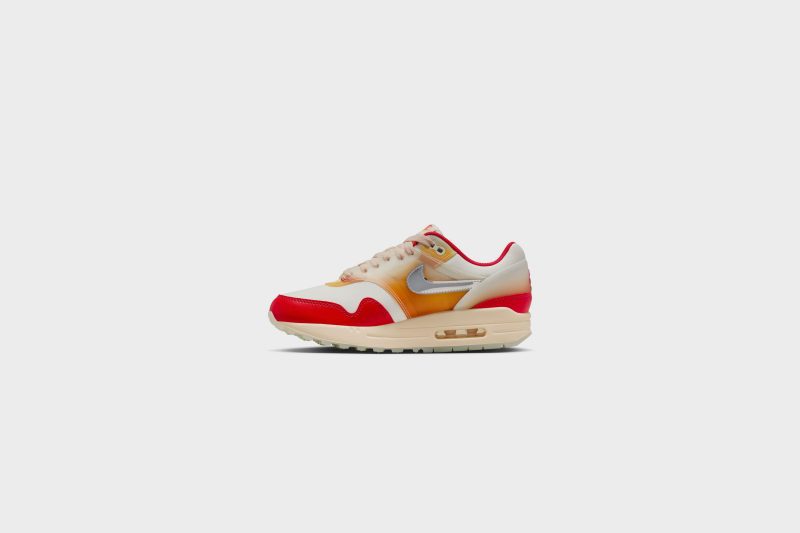 WMNSNikeAirMax1 87PRM Sail MetallicSliver SirenRed FN7683 1335