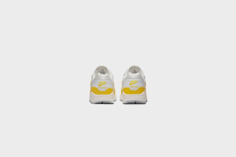 WMNSNikeAirMax1 PhotonDust TourYellow DX2954 0016